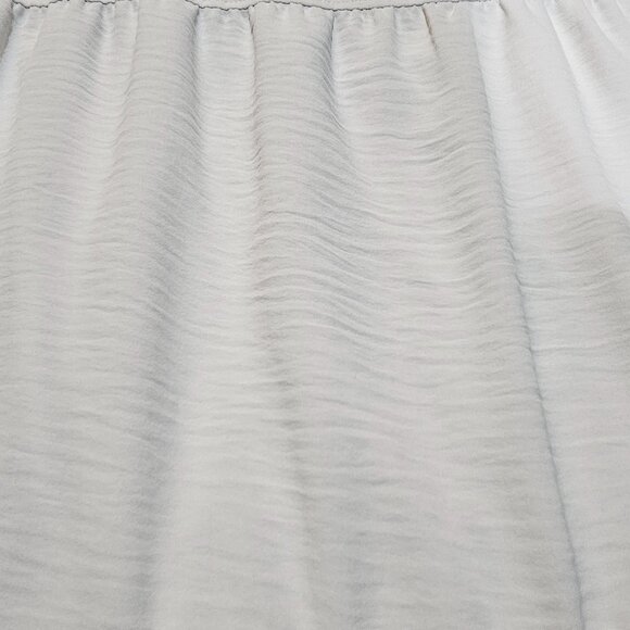 2 Medium Spring/Summer Knee Length Dresses - Picture 4 of 14